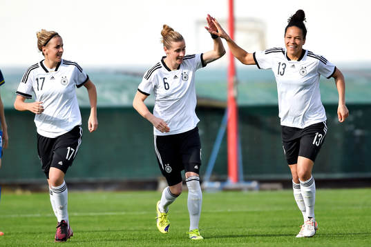 Tysklands Jennifer Cramer, Simone Laudehr och Celia Sasic