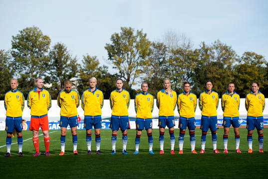 Sveriges Caroline Seger, målvakt Hedvig Lindahl, Linda