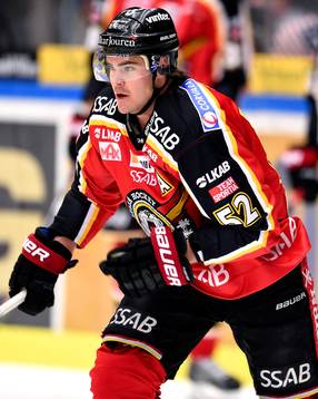 Luleås Karl Fabricius på uppvärmningen innan