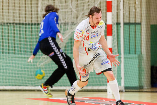 Drotts Viktor Halen jublar