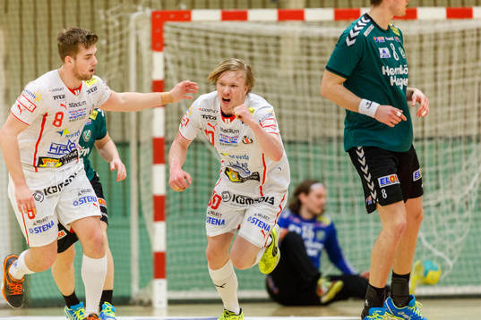 Drotts Henrik Olsson jublar