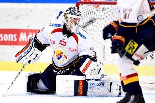 Djurgårdens målvakt Mikael Tellqvist