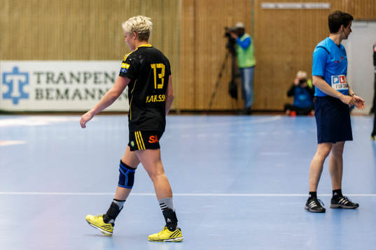 Sävehofs Elin Karlsson lämnar planen