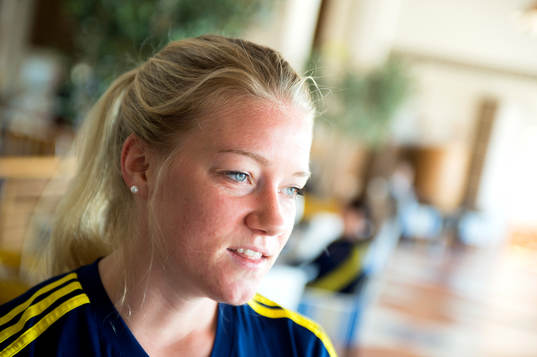 Sveriges Jenny Hjohlman blir intervjuad