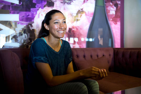 s Christen Press blir intervjuad