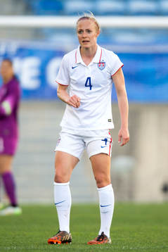 s Becky Sauerbrunn