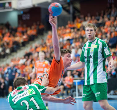Kristianstads Oskar Cosmo i matchen i elitserien i handboll