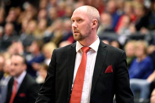 s Head coach Mikael Blomqvist
