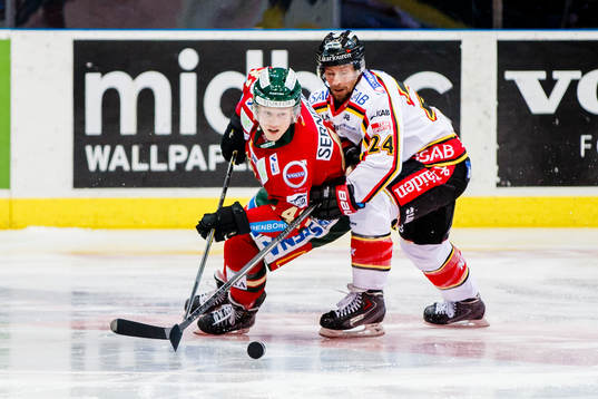 Frölundas Mathis Olimb och Luleås Cam Abbott