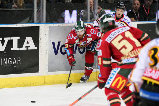 Frölundas Robin Figren och Luleås Kristian Näkyvä