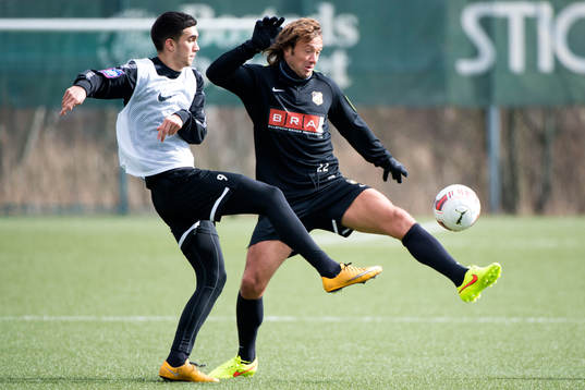 Daniel Krezic och Diego Lugano