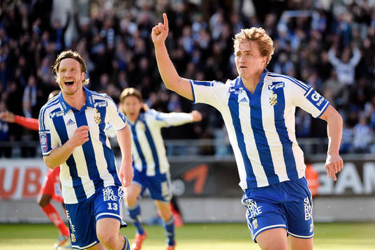 IFK Göteborgs Gustav Svensson och Thomas Rogne jublar