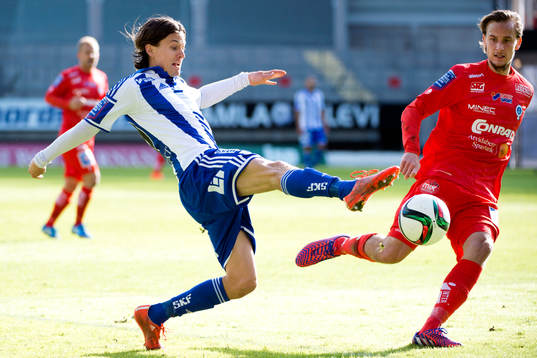 IFK Göteborgs Lasse Vibe och Åtvidabergs Månz Karlsson