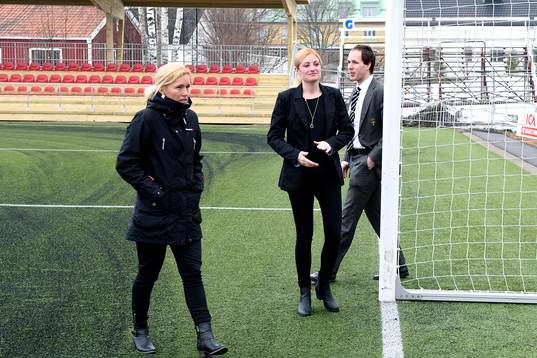 Domarna Sara Persson(v), Eva Svärdsudd(m) och Johan