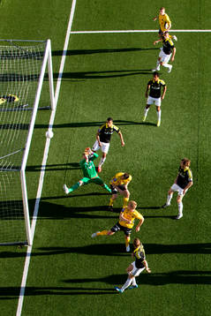 Elfsborgs Per Frick nickar in bollen till 2-1