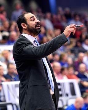 s Head coach Jens Tillman