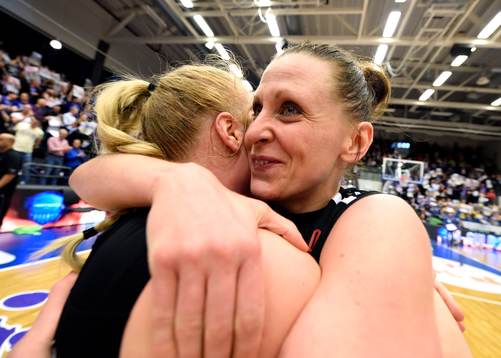 s Anna Barthold kramar om Allis Nyström