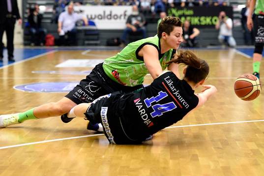 s Klaudia Lukacovicova och Northland:s Josefin Vesterberg