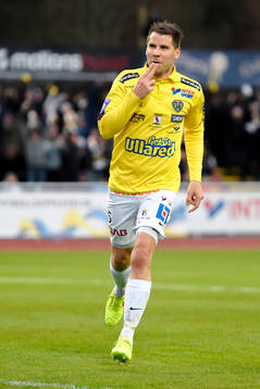 Falkenbergs Stefan Rodevåg jublar