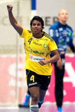 Sävehofs Louise Sand jublar