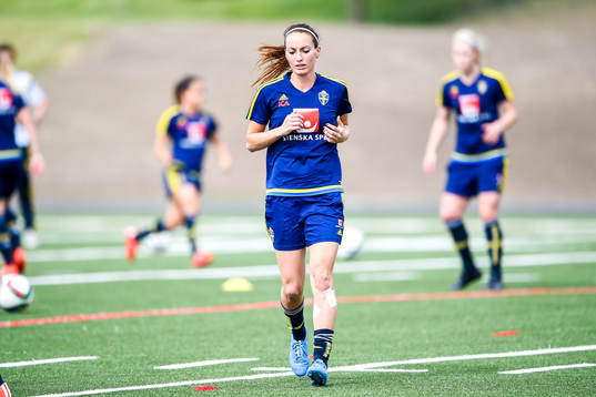 Sveriges Kosovare Asllani