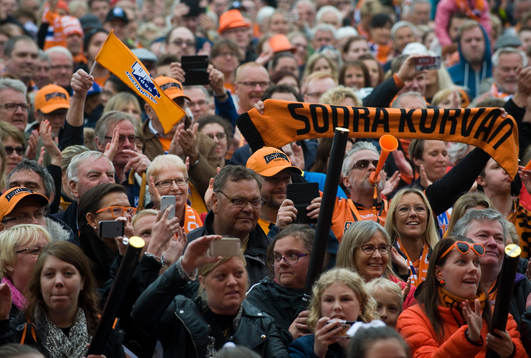 IFK-spelarna hyllas på torget i Kristianstad 25 Maj 2015