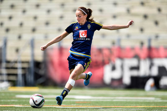 Sveriges Kosovare Asllani