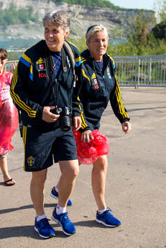 Sveriges förbundskapten Pia Sundhage och assisterande