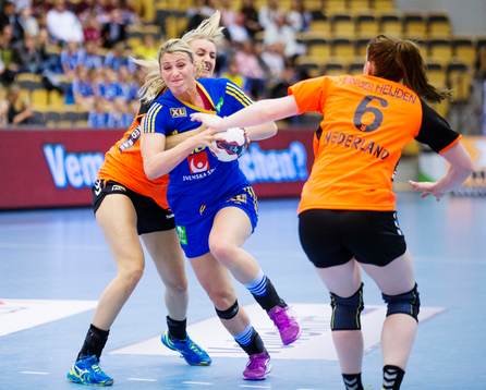 Sveriges Johanna Ahlm och Nederländernas Kelly Dolfer och