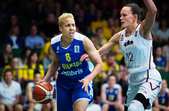 Sveriges Kadidja Andersson och Lettlands Anete Steinberga