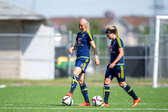 Sveriges Amanda Ilestedt och Elin Rubensson