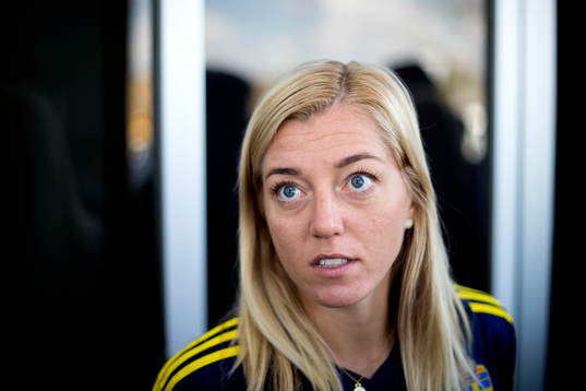 Sveriges Linda Sembrant blir intervjuad