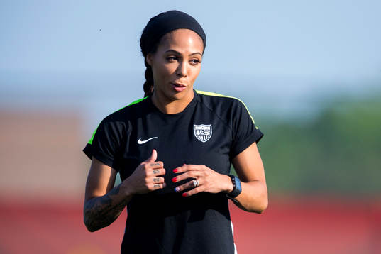 s Sydney Leroux