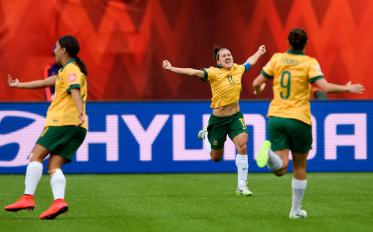 Australiens Alanna Kennedy, Lisa De Vanna och Caitlin Foord