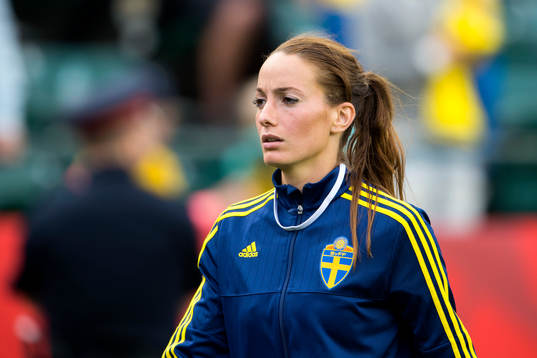 Sveriges Kosovare Asllani deppar