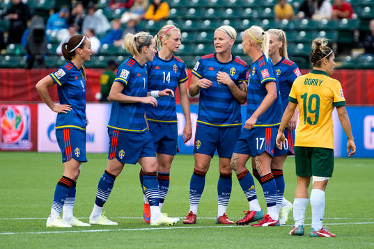 Sveriges Kosovare Asllani, Lisa Dahlkvist, Amanda Ilestedt,