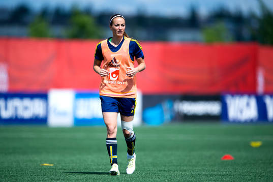 Sveriges Kosovare Asllani
