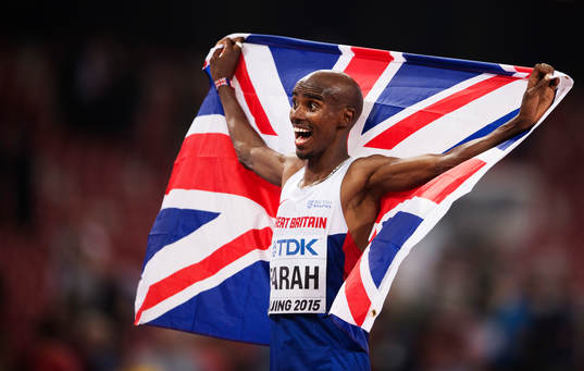 Storbritanniens Mohamed Farah jublar
