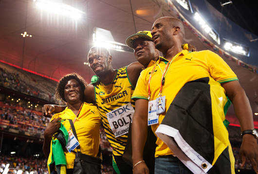 Jamaicas Usain Bolt med sin familj