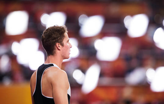 Kanadas Derek Drouin i finalen på höjdhopp