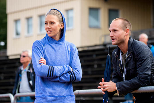 Ebba Jungmark, Mölndals AIK, med sin tränare Emil Predan