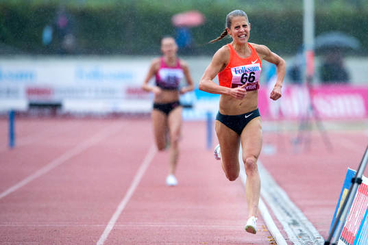 Charlotta Fougberg, Ullevi FK, i damernas lopp över 3000m