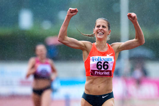 Charlotta Fougberg, Ullevi FK, jublar vid målgången av