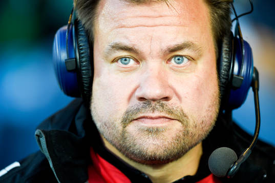 Rosengårds tränare Jack Majgaard Jensen  blir intervjuad