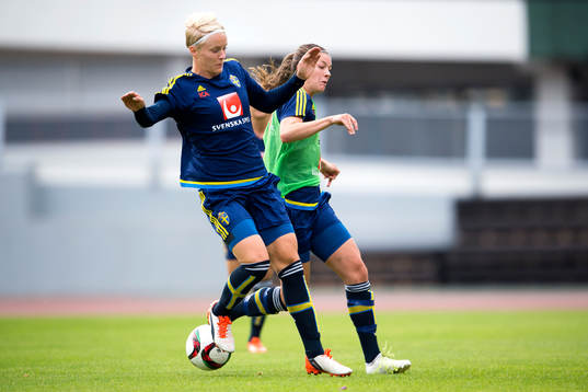 Sveriges Nilla Fischer och Pauline Hammarlund