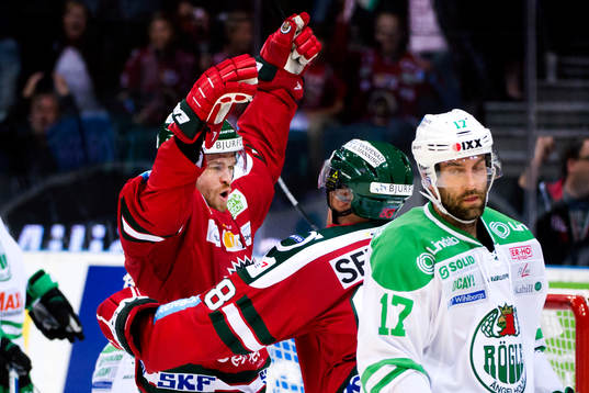 Frölundas Spencer Abbott jublar