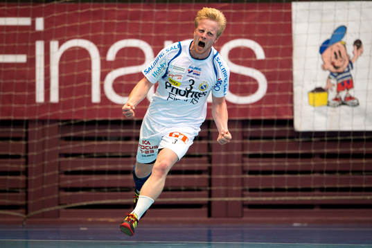 Redbergslids Tobias Östanbäck jublar