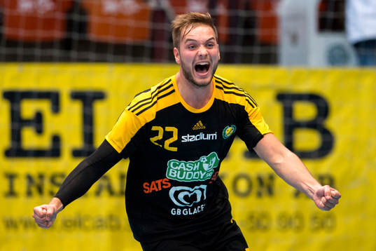 Sävehofs Eric Forsell-Schefvert jublar