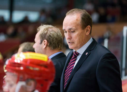 Modos tränare Larry Huras deppar