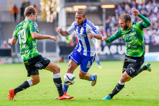 Halmstads Snorre Krogsgård och Jesper Westerberg i en